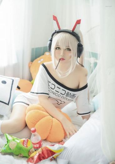日本公交车上xxxxhd少妇